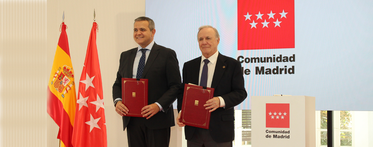 La Comunidad de Madrid y la AEC firman un convenio para probar nuevas tecnologías en la red autonómica de carreteras